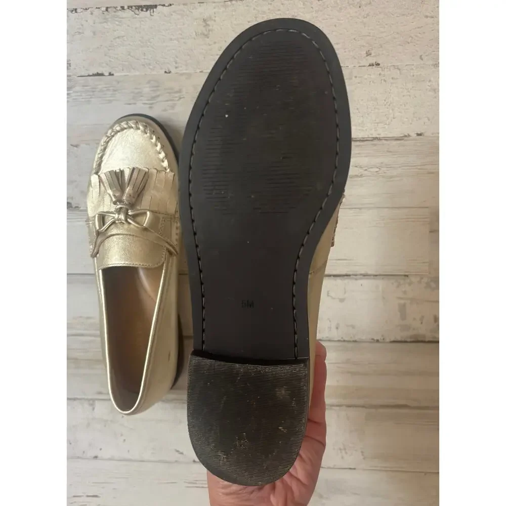 Laura Kiltie Tasseled Gold Loafers - Nappa Girls sz 5M